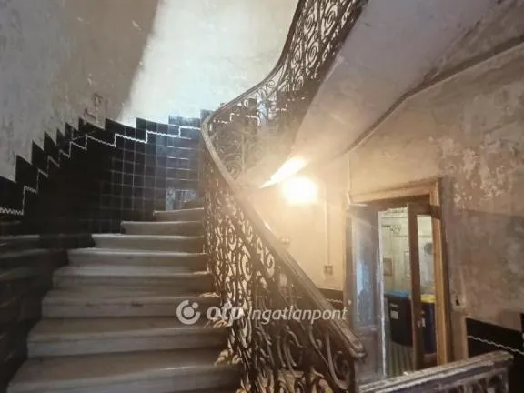 Eladó lakás Budapest VI. kerület 44 nm