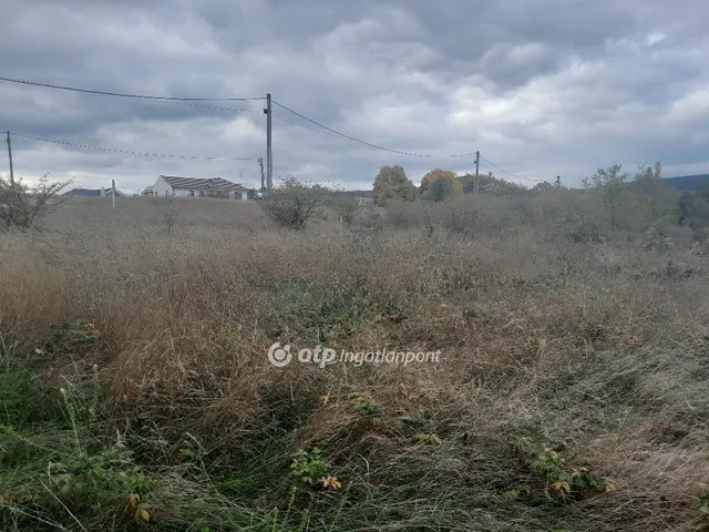 Eladó telek Szár 1028 nm