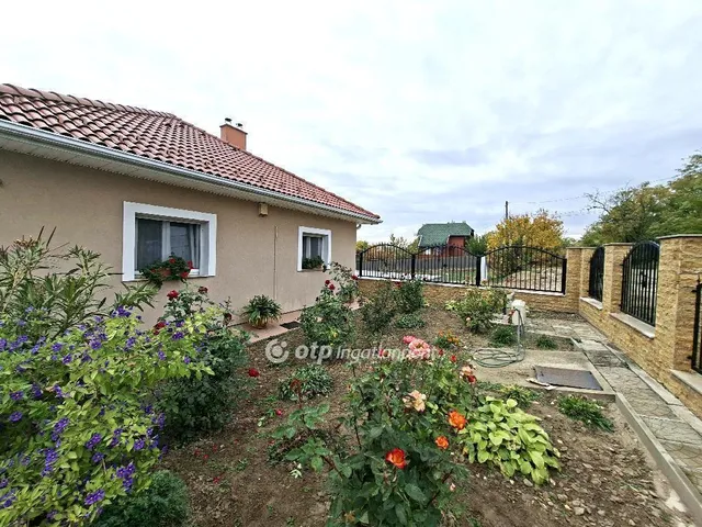 Eladó ház Martonvásár 93 nm