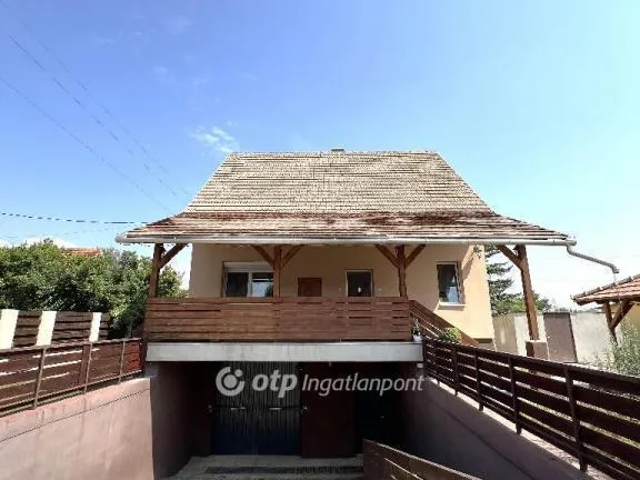 Eladó ház Ráckeresztúr 150 nm