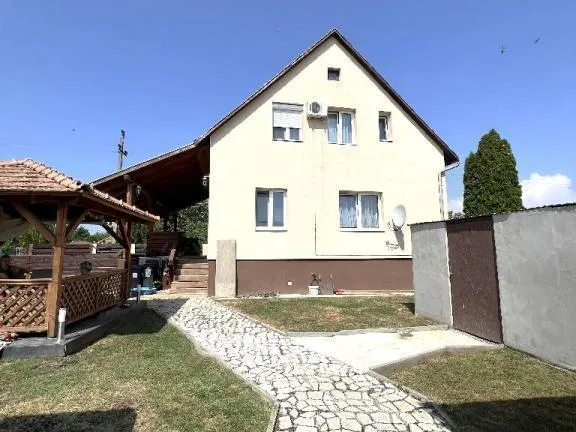Eladó ház Ráckeresztúr 150 nm