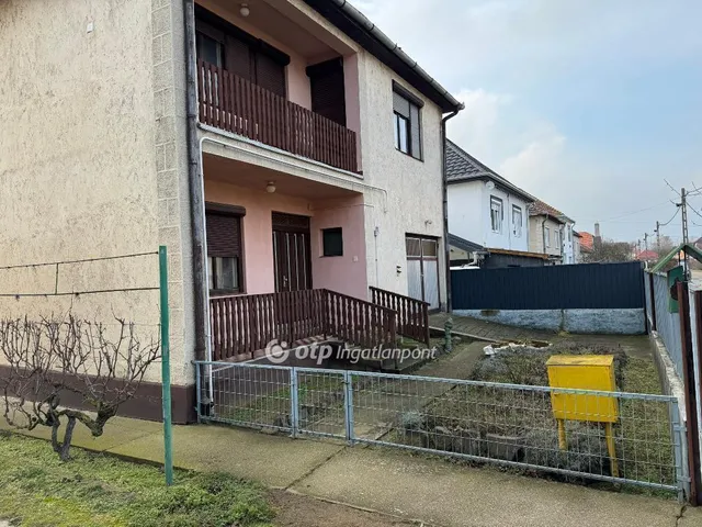 Eladó ház Demecser 152 nm