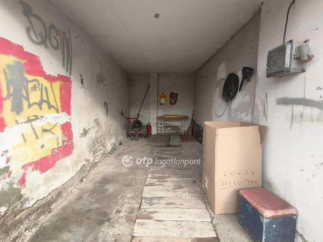 Eladó ház Besnyő 120 nm