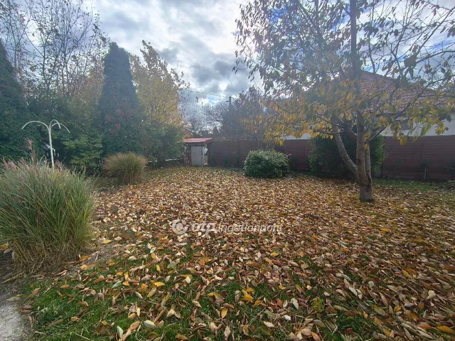 Eladó ház Besnyő 120 nm