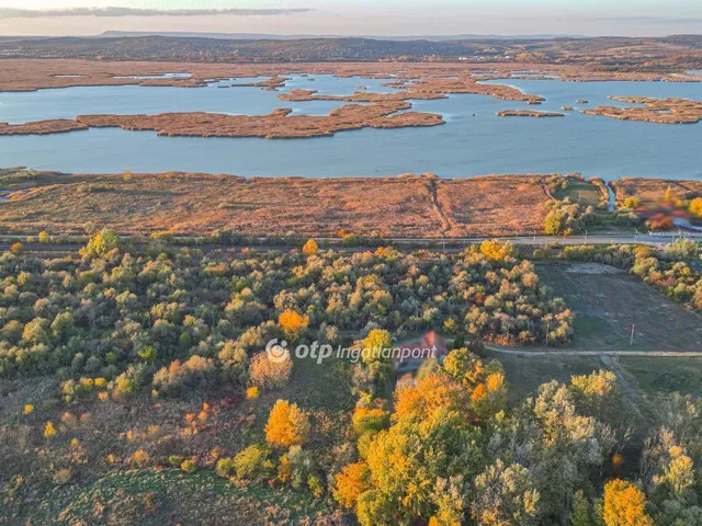 Eladó telek Gárdony 3306 nm