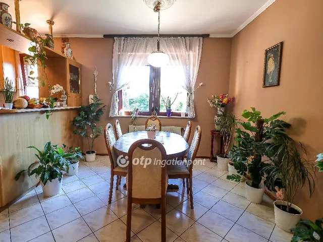 Eladó ház Budaörs 188 nm