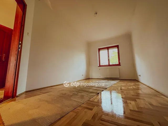 Eladó lakás Budapest XXI. kerület 80 nm