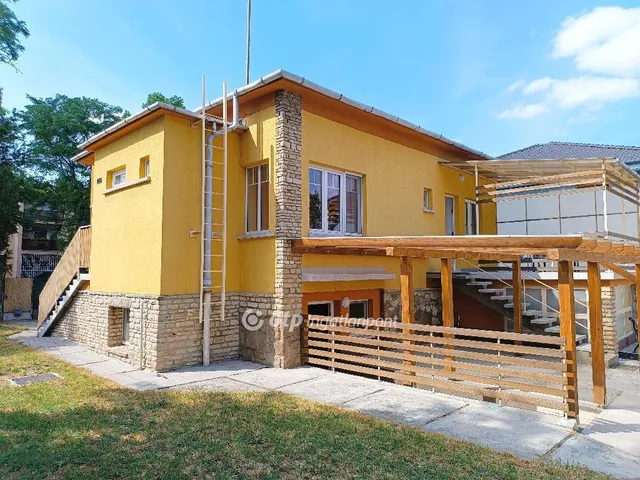 Eladó ház Budapest X. kerület 186 nm