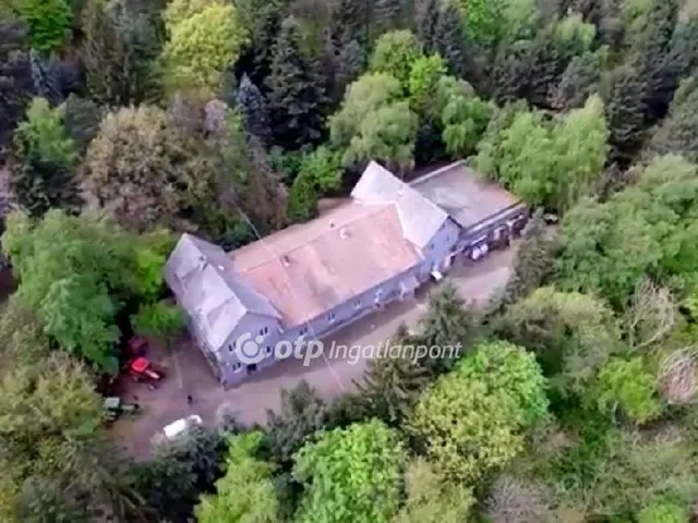 Eladó ház Visonta 1195 nm