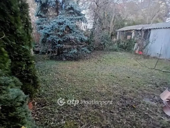 Eladó telek Budapest XI. kerület 389 nm