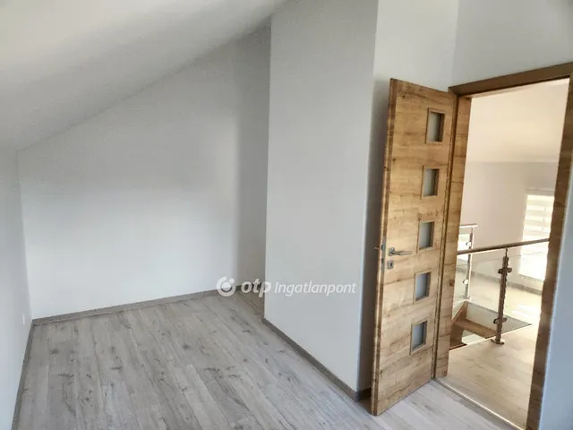 Eladó ház Velence 160 nm