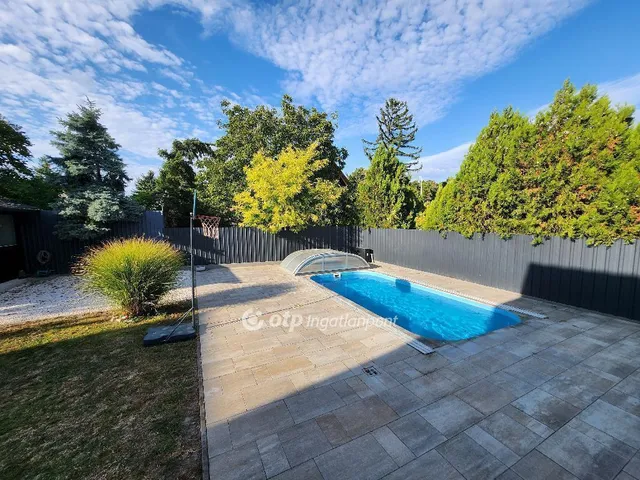 Eladó ház Velence 160 nm