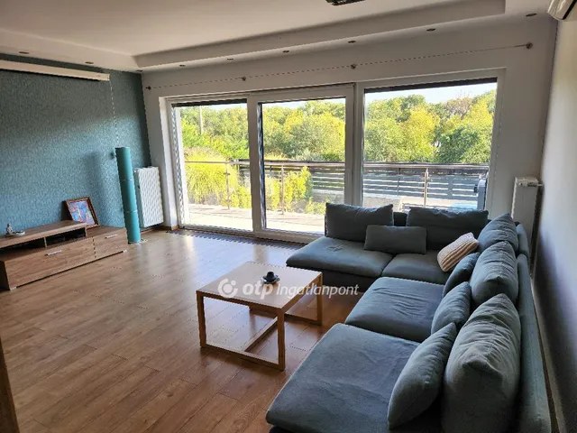 Eladó ház Velence 160 nm