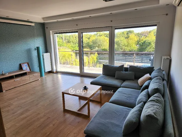 Eladó ház Velence 160 nm