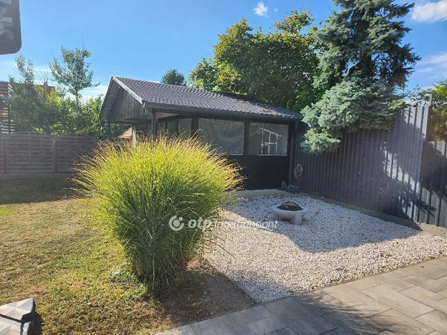 Eladó ház Velence 160 nm