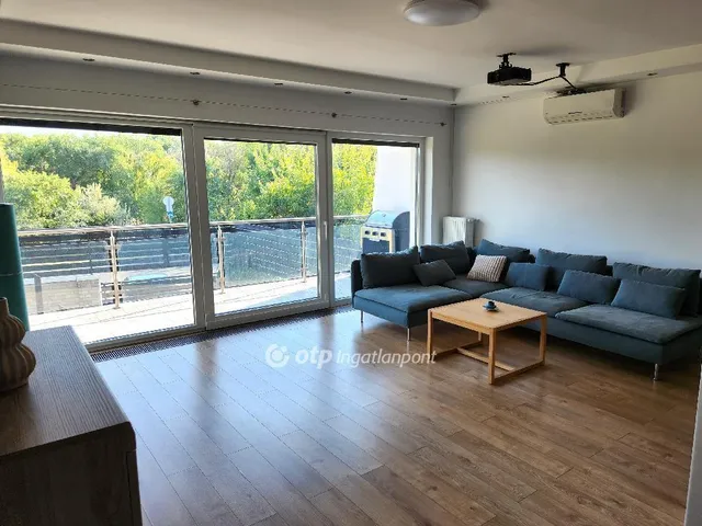 Eladó ház Velence 160 nm