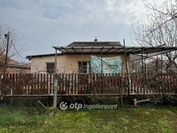 Eladó ház Érd 71 nm