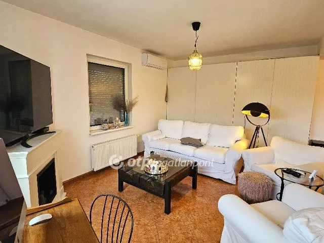 Eladó ház Velence 160 nm