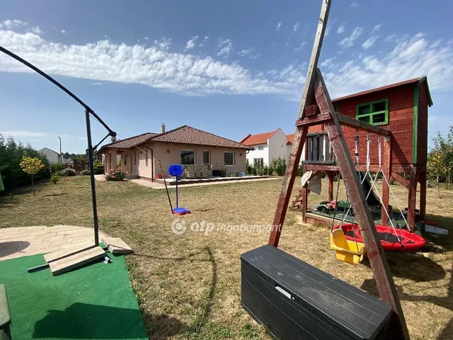 Eladó ház Velence 154 nm