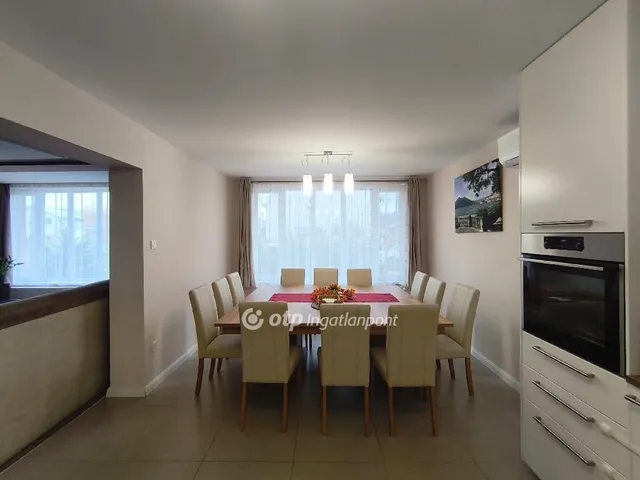 Eladó ház Velence 154 nm