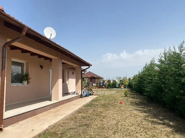 Eladó ház Velence 154 nm