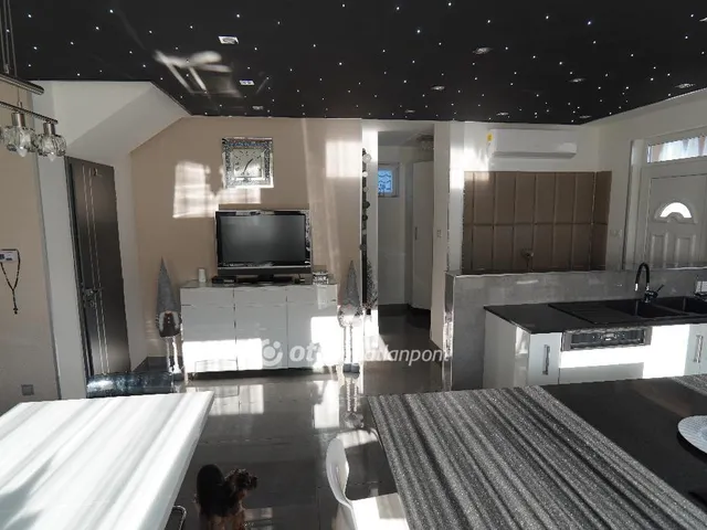 Eladó ház Ercsi 189 nm