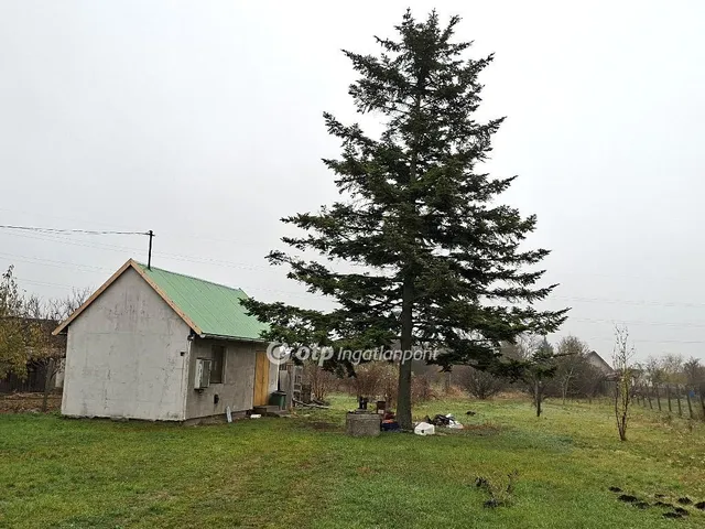 Eladó ház Ráckeresztúr 30 nm