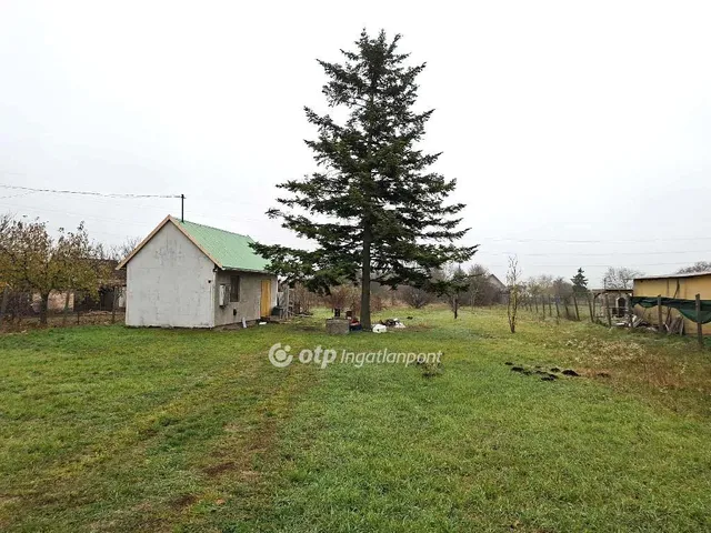 Eladó ház Ráckeresztúr 30 nm