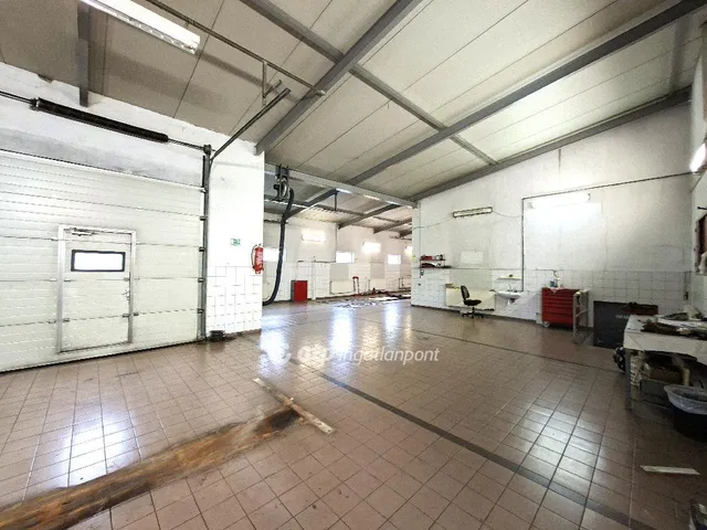 Eladó kereskedelmi és ipari ingatlan Ercsi 450 nm