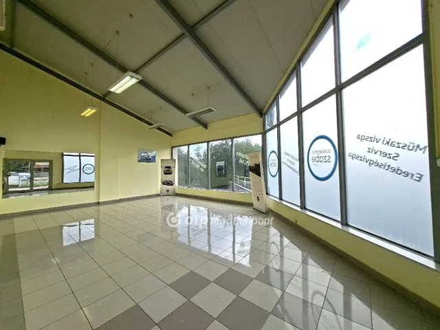 Eladó kereskedelmi és ipari ingatlan Ercsi 450 nm