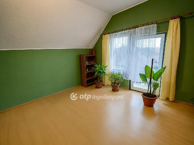 Eladó ház Ercsi 274 nm