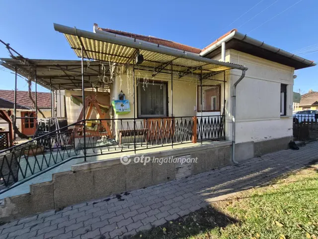 Eladó ház Ercsi 94 nm