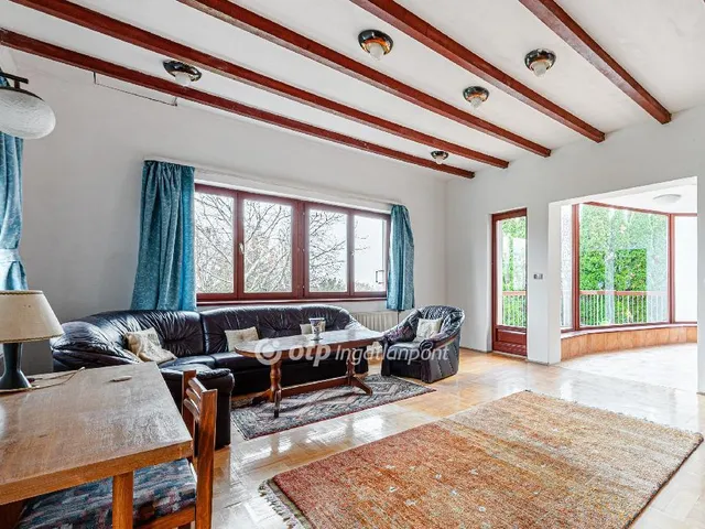 Eladó ház Budaörs 270 nm