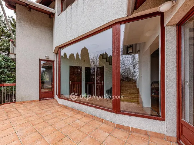 Eladó ház Budaörs 270 nm