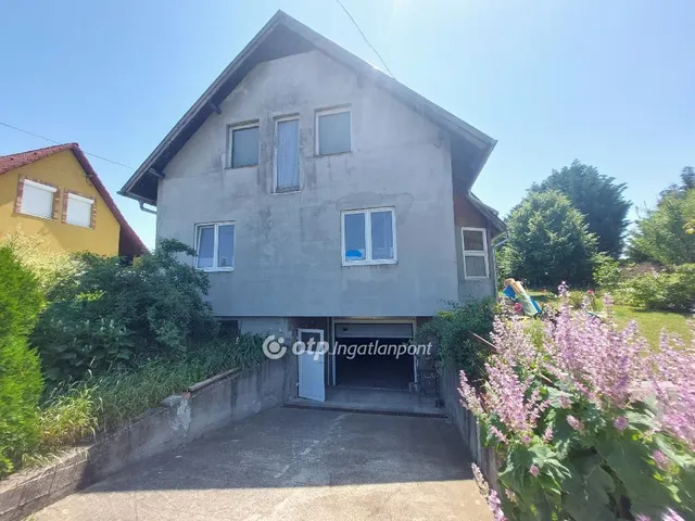 Eladó ház Martonvásár 107 nm