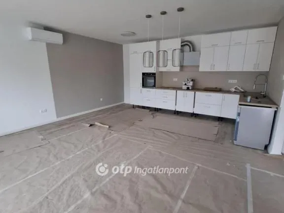 Eladó ház Pusztaszabolcs 95 nm