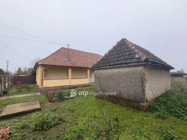 Eladó ház Iváncsa 72 nm