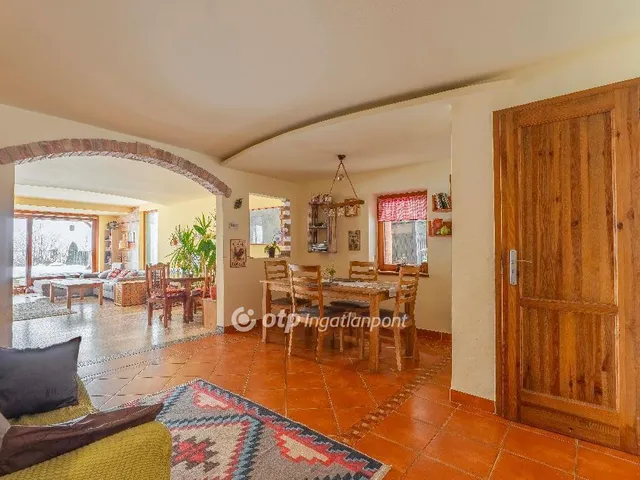 Eladó lakás Budakeszi 110 nm