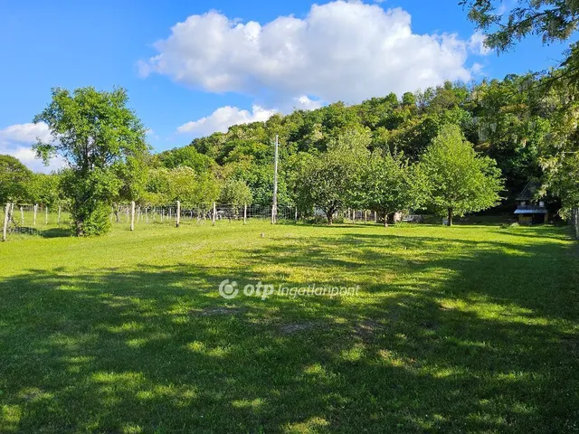 Eladó telek Dunaalmás 2642 nm