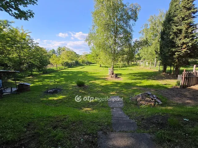 Eladó telek Dunaalmás 2642 nm