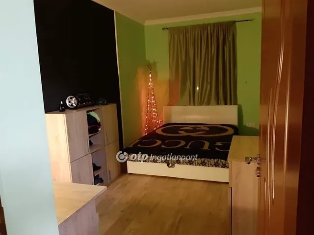 Eladó ház Szigethalom 220 nm