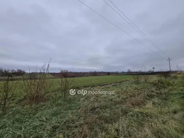 Eladó telek Iváncsa 20969 nm