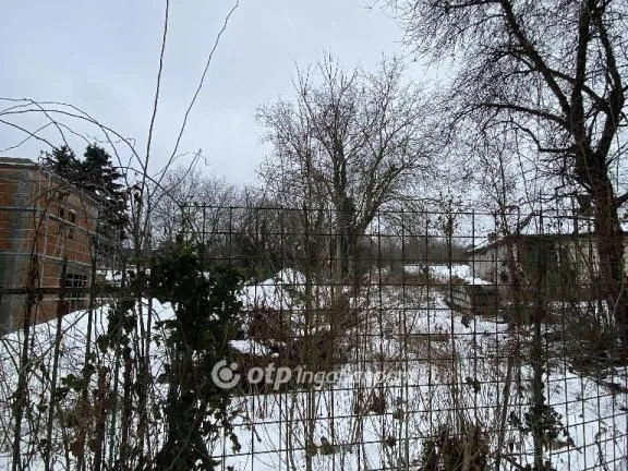 Eladó telek Budapest XI. kerület 1746 nm