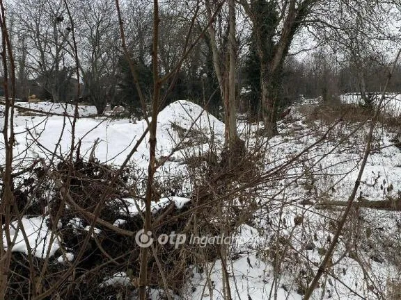Eladó telek Budapest XI. kerület 1746 nm