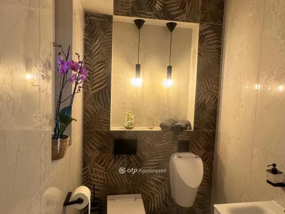 Eladó ház Velence, Bencehegy 190 nm