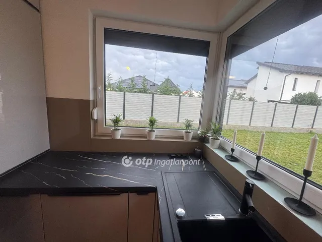 Eladó ház Velence, Bencehegy 190 nm