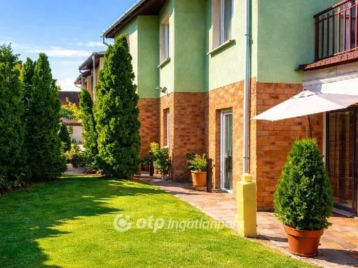 Eladó ház Tata 220 nm