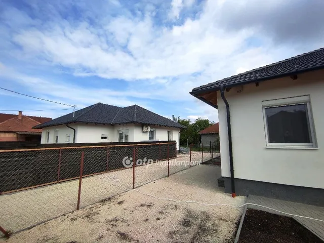 Eladó ház Százhalombatta 61 nm