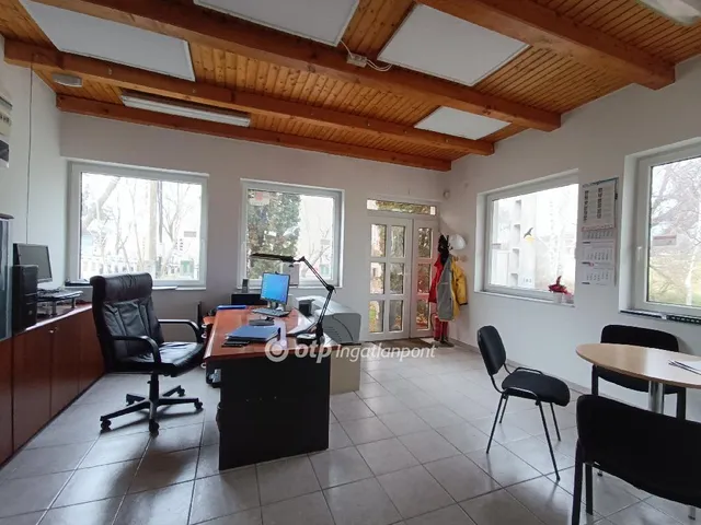 Eladó kereskedelmi és ipari ingatlan Herceghalom 121 nm