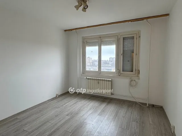 Eladó lakás Dunaújváros 58 nm